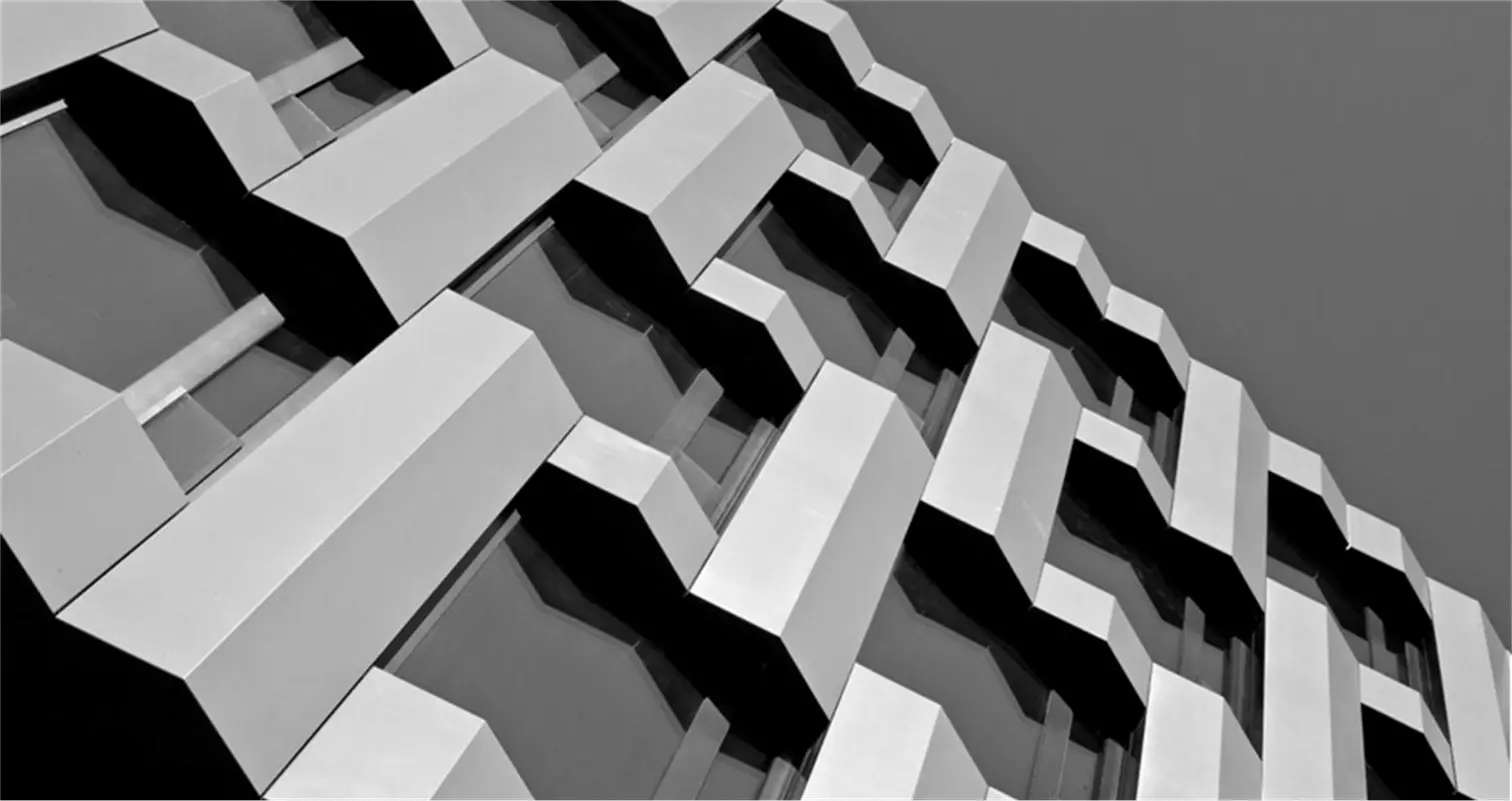 Aluminio Compuesto: Transformando la Construcción con Versatilidad y Estilo