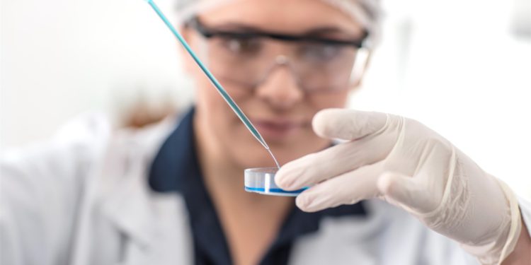  Prevención de Contaminación Microbiana en la Industria de Recubrimientos y Pinturas