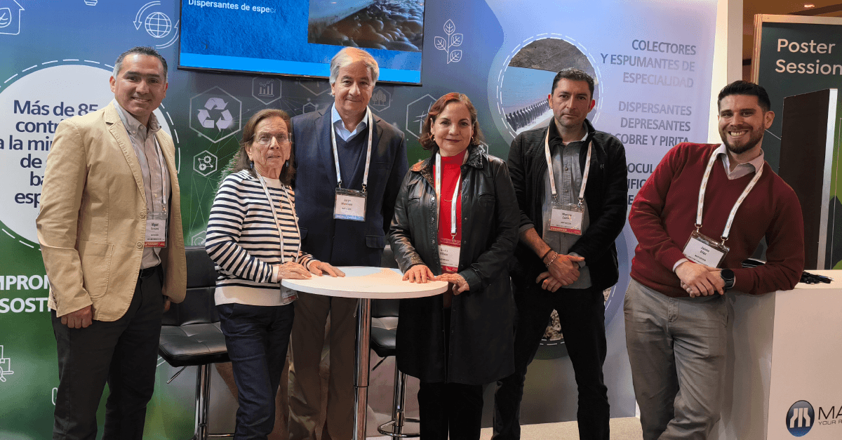 Mathiesen Minería exhibe soluciones sostenibles en reactivos en PROCEMIN-GEOMET 2025, realizada en Santiago