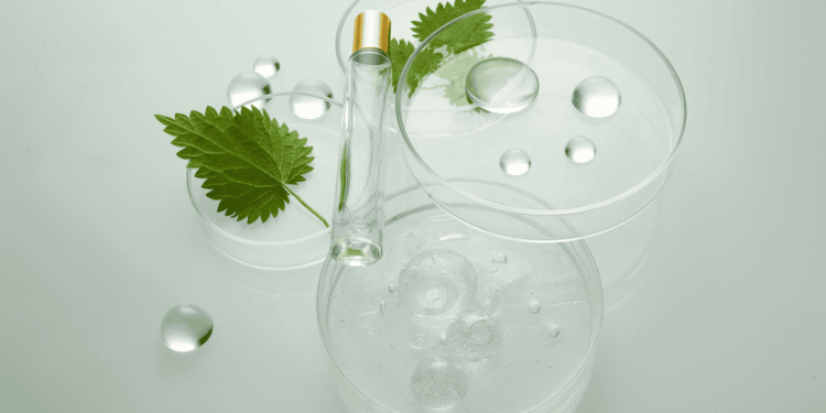  Biotecnología en Cosmética: Innovación Sostenible para el Futuro de la Belleza